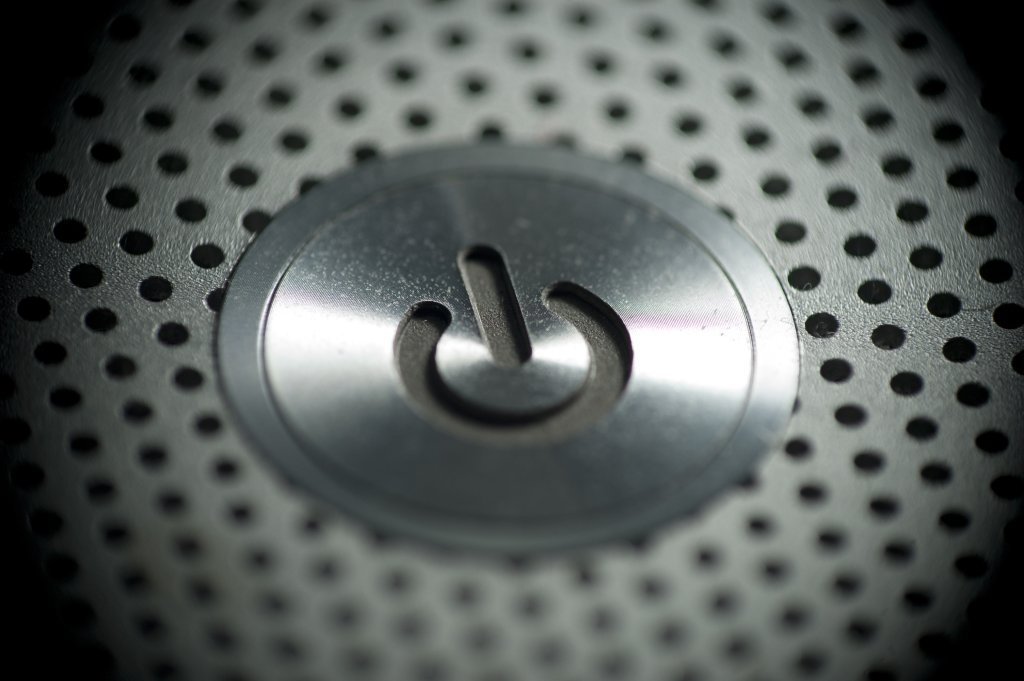 Macbook_Pro_Power_Button_-_Macro_(5477920228)