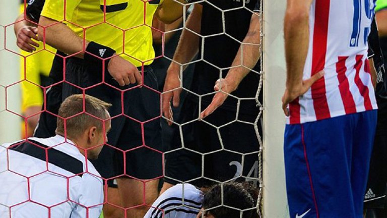 Ева по принцип е от Реал Мадрид и има двоен повод да желае Челси да елиминира "дюшекчиите"