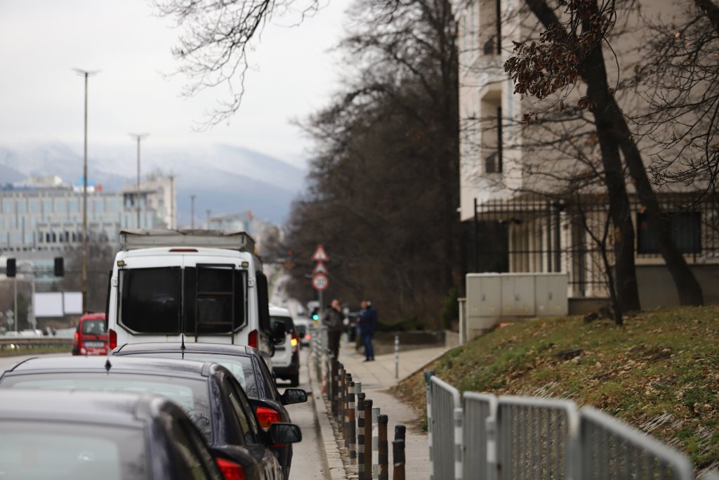 Акция в София срещу компания за криптовалути заради схема за финансови престъпления
