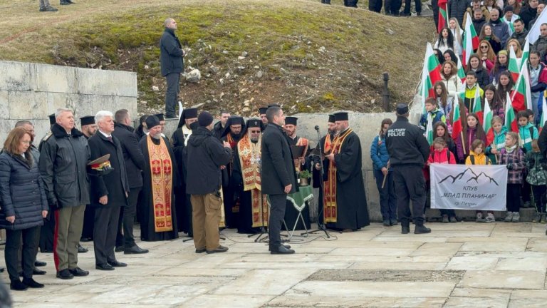 Тържествата на връх Шипка в снимки