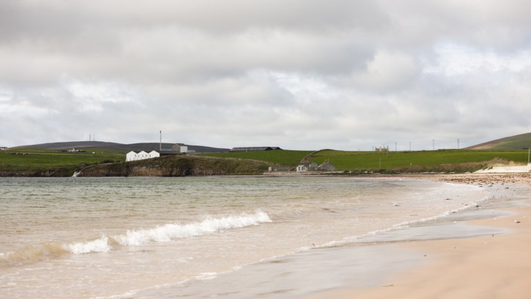 На Оркни е попадала и кукла от Япония, но без глава