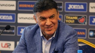 Боби, ти защо всъщност се върна? И без теб циркът си работеше