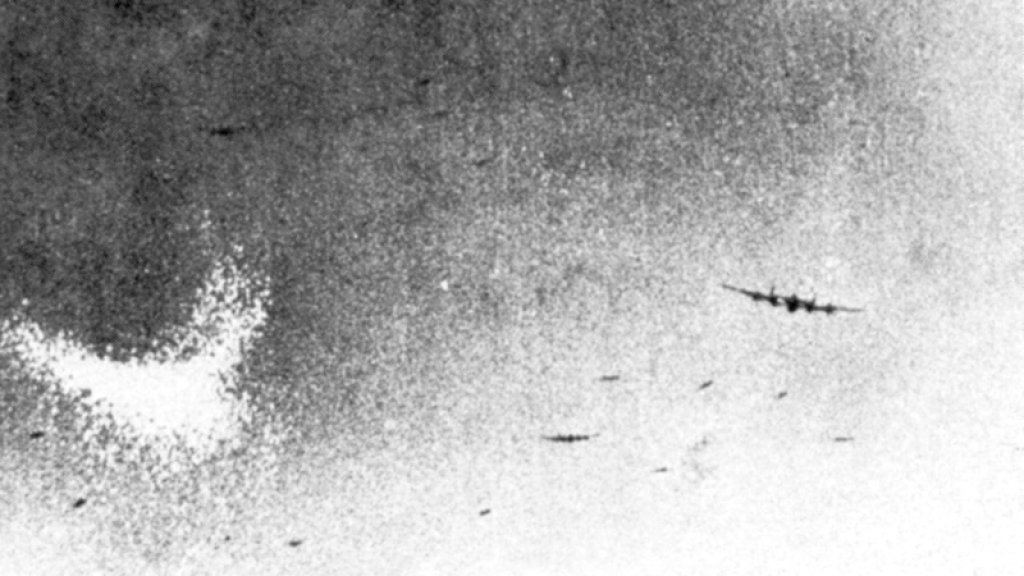 Window_-_Lancaster_Dropping_Window