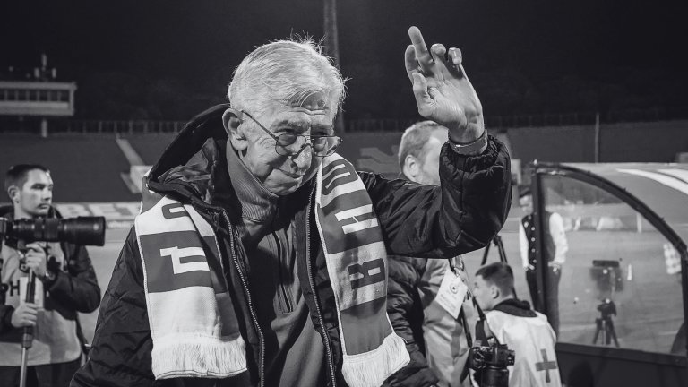 Почина големият Джони Велинов