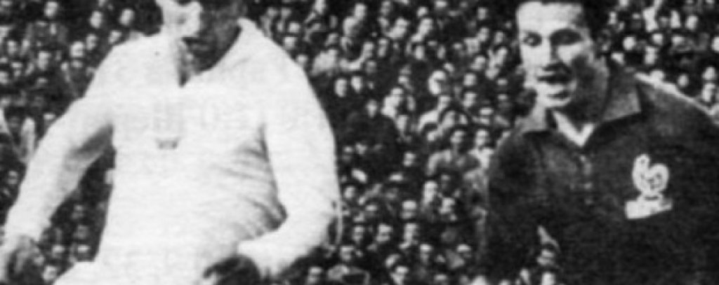 8. Тодор Диев (Спартак Пловдив) 
Лидер на шампионския тим на Спартак (Пд) от 1963 г. и голмайстор на „А“ група за същия сезон, здравенякът от пловдивския квартал „Кючук Париж“ се слави като един от най-силните български футболисти в началото на 60-те години. Истинска планина от мускули, Диев е способен да бележи голове от всяко положение. Но дори през триумфалната за него 1963 г. спортните журналисти избират вместо него Александър Шаламанов от Славия.