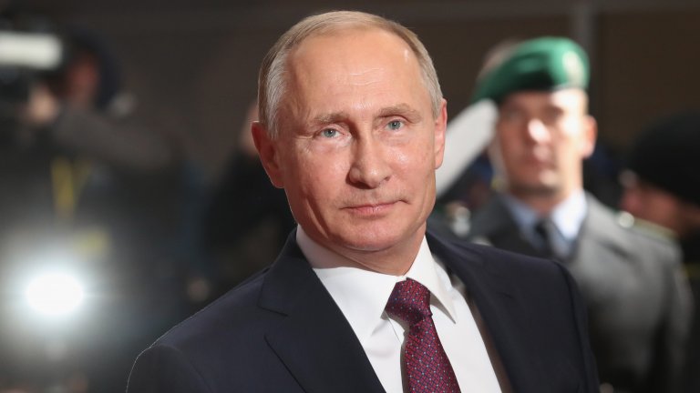 Русият президент изчакваше окончателния избор на Избирателната колегия, преди да отправи поздравите си