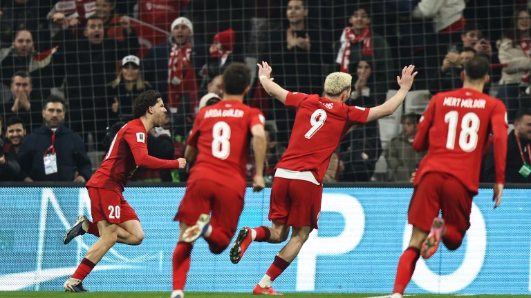 Турция триумфира в балканското дерби от плейофите за Мондиал 2026