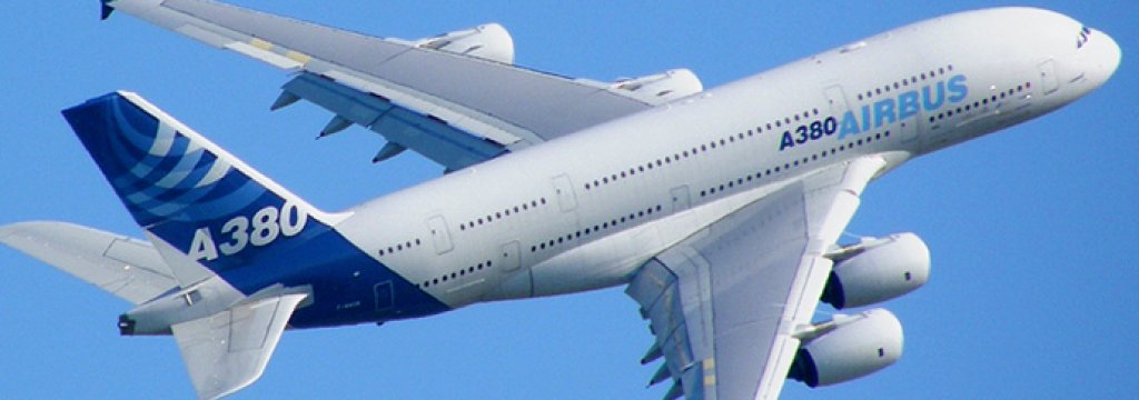Airbus_A380_blue_sky