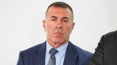 Той беше зам.-директор на ГДБОП и директор на ГДНП, сега е зам.-главен секретар