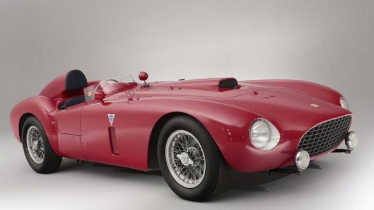 Ferrari 375-Plus Spider Competizione – 17 милиона евро
Този състезателен модел се произвежда от 1953 до 1956 година и първоначално трябва да е с мотор с по-малък обем. Но Енцо Ферари иска повече мощност и на борда се озовава V12 двигател, зает от болидите на тима във Формула 1 с мощност 350 конски сили. Тази кола има участие в „Миле Миля”, но не успява да стигне до финала.