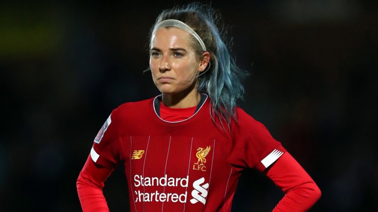 Женският отбор на Ливърпул изпадна от Суперлигата, след което момичетата се разбягаха от отбора