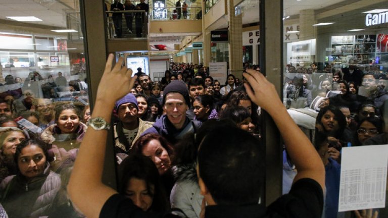 Вратите най-сетне отварят