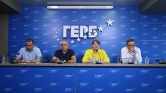 Формацията на Кирил Петков и Асен Василев ще е пета политическа сила според проучването