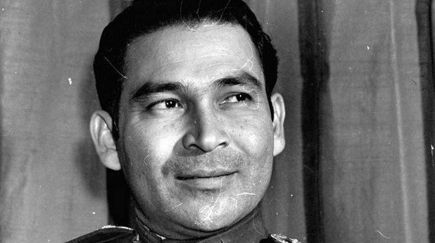 Фулхенсио Батиста налага диктатура в Куба, а след преврата на Кастро на власт идват комунистите