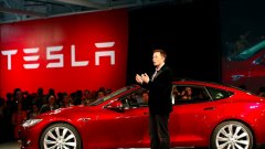 Илон Мъск и Tesla предизвикаха истерия в световен мащаб с премиерата на достъпния електромобил Model 3