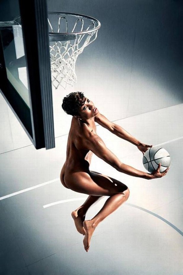 Ейнджъл Маккарти, женски баскетбол