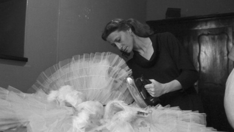 Мая Плисецкая: "Хората не се делят на класи, раси, държавни системи. Хората се делят на лоши и добри. На много добри и много лоши. Винаги лошите са били повече, много повече. Добрите винаги са изключние, подарък от Небето".