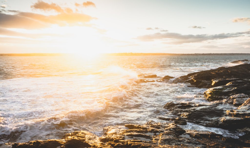 sunrise sea