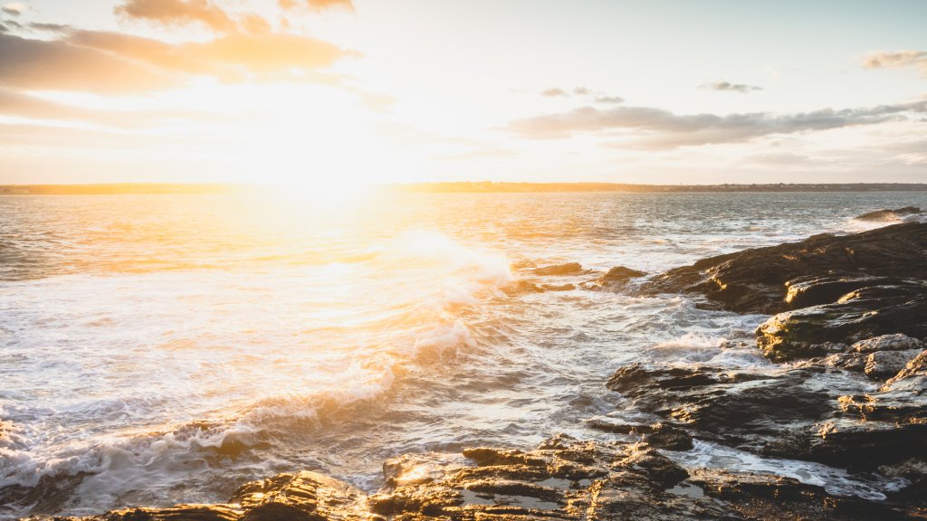 sunrise sea