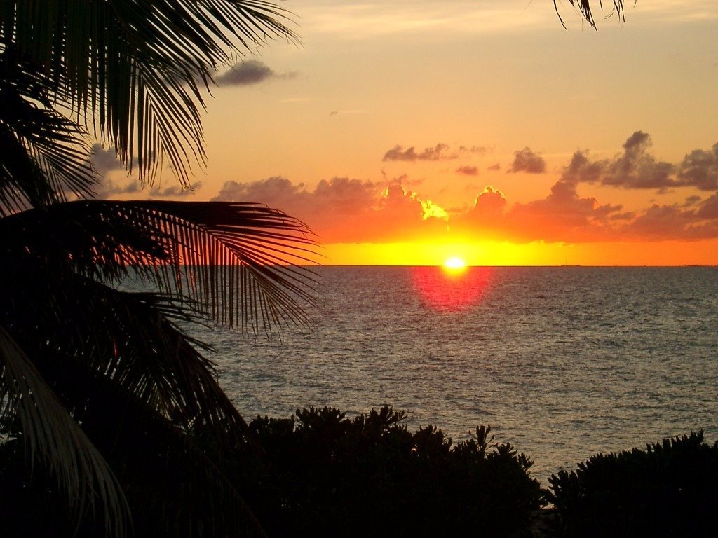 Живописен залез