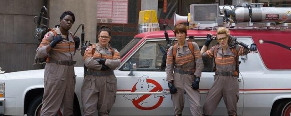 Ghostbusters
Провал или успех? Пол Фейг предприема предизвикателството да събуди мистиката около търсенето на духове. Уловката? Главната четворка включва единствено жени, начело с Мелиса Маккарти и Кристен Уиг.