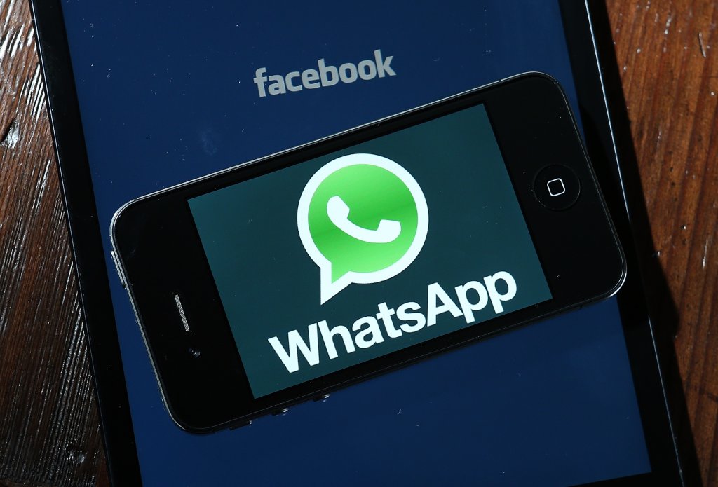 Facebook, WhatsApp