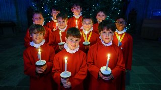 Страшните приказки за духове по Коледа