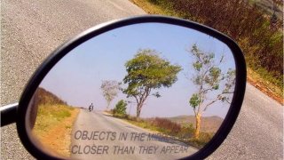Rear-view-mirror-caption