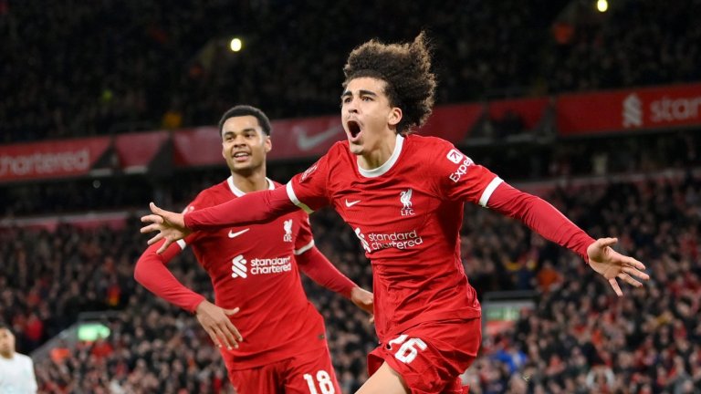 Ливърпул - Юнайтед на четвъртфиналите! Нов фурор на младите зарадва Клоп