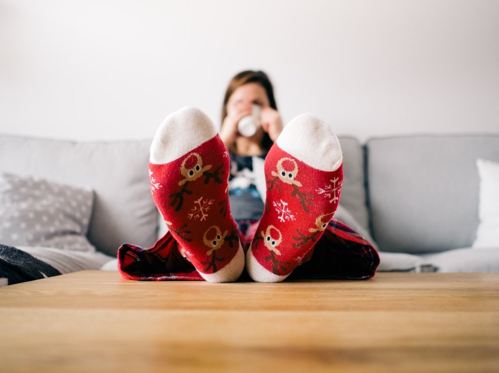 socks-feet-pajamas-table-85842