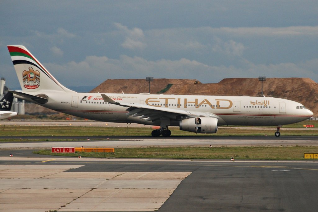 Etihad_Airways_Airbus_A330-200_A6-EYL@FRA17.07.2011_610dr_6059094835