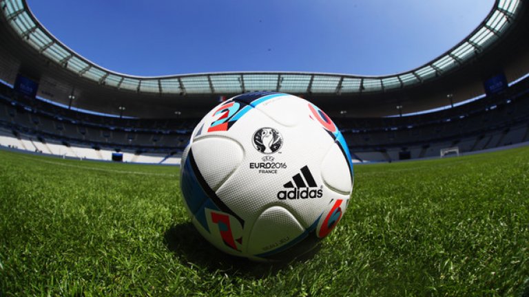 Sportcafe.bg и Hyundai Bulgaria (hyundaibg.bg) продължават играта си с въпроси преди началото на Евро 2016. Вече изтеглихме победителите от първите ни три анкети и продължаваме с №4. За да участвате в играта ни, просто трябва да гласувате и да напишете отговора си като коментар. Късмет на всички!