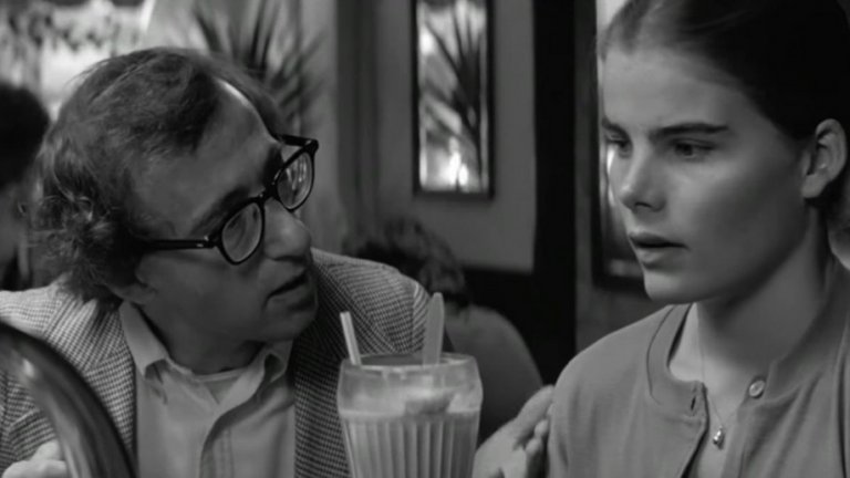 Моделът Кристина Енгелхард твърди, че когато е била на 17 е започнала сексуална връзка с популярния режисьор. Разкрива това десетилетия по-късно след като за пореден път гледа филма "Манхатън" (на снимката) и вижда себе си в историята, написана от Алън.
разкри историята си с режисьора