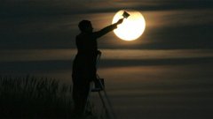 Лунното затъмнение тази вечер ще е достъпно и с невъоръжено око
