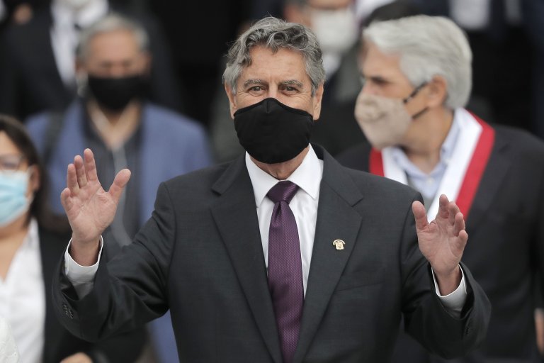 Новоизбраният президент Франсиско Сагасти