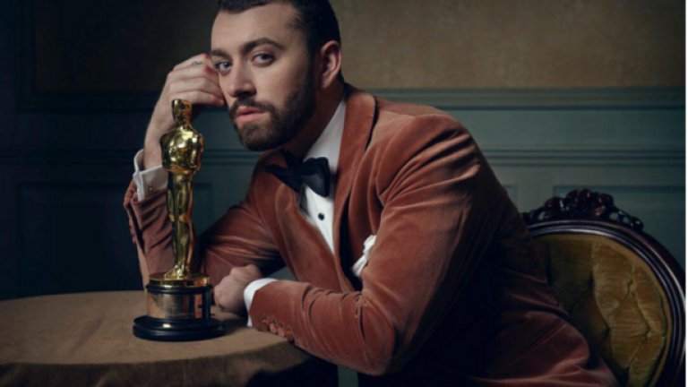 Сам Смит с "Оскара" си на афтър партито у Vanity Fair.