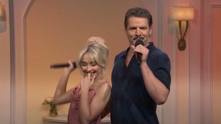 SNL 50: The Special Anniversary
 Макар че не е свързано с киното и сериалите, не може да пропуснем шеметното включване на Педро Паскал по случай юбилейното издание на Saturday Night Live (SNL). В скеча той влезе в ролята на Реналдо - сексапилен латино, който прекъсва сватбата на бившия си любовник.