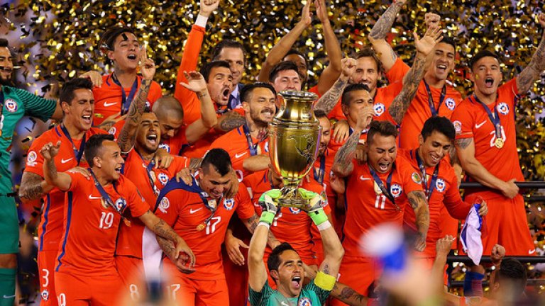 Чили спечели последните две издания на Копа Америка - и в двата пъти победи Аржентина след изпълнение на дузпи