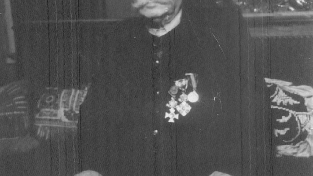 800px-Avram-Chalyovski-1