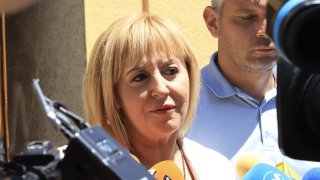 Според Мая Манолова целта е от 1 септември да се действа по преизчислението на пенсиите и съдебната реформа