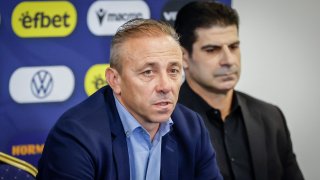 Представиха новия селекционер на националния отбор