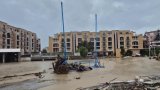 Установено е строителство върху речно корито