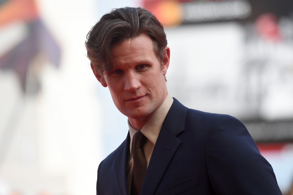 Мат Смит
Беше Доктора в Doctor Who, младия принц Филип в The Crown, сега с ролята си на Демон Таргариен в "Домът на дракона" топи женски сърца както драконов дъх топи мечове. Имаше и лек допир с комиксовото кино като злодея в провала "Морбиус" с Джаред Лето (2022 г.). 41-годишният Смит обаче щеше да бъде и интересен, макар и леко екзотичен вариант за Рийд Ричардс.