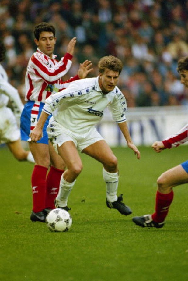 Михаел Лаудруп Ювентус 1985-89, Реал (Мадрид) 1994-96 След трансфера си от Лацио в Юве, Лаудруп вдига единствената си титла на Серия „А” още в първия си сезон. След това холандецът е пратен в Барса, където спечели Купата на европейските шампиони през 1992 и четири поредни титли на Испания, които станаха пет още в първия му сезон в Реал.
