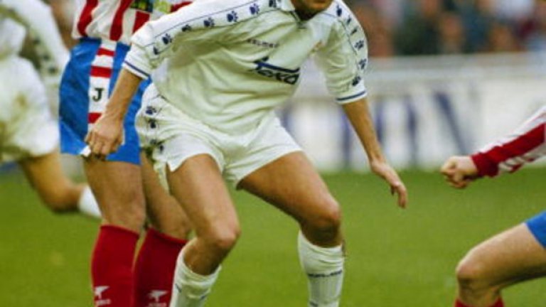 Михаел Лаудруп Ювентус 1985-89, Реал (Мадрид) 1994-96 След трансфера си от Лацио в Юве, Лаудруп вдига единствената си титла на Серия „А” още в първия си сезон. След това холандецът е пратен в Барса, където спечели Купата на европейските шампиони през 1992 и четири поредни титли на Испания, които станаха пет още в първия му сезон в Реал.