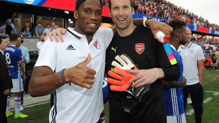 Дидие Дрогба вкара на стария си приятел от Челси Петр Чех