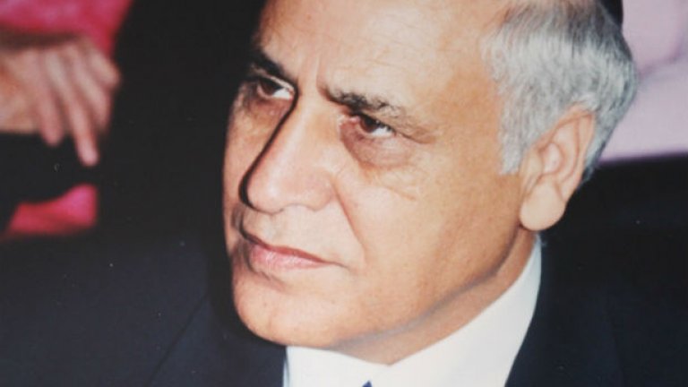 През 2011 г. бившият президент на Израел Моше Кацав беше осъден на 7 години затвор за изнасилване на своя подчинена, извършено в края на 90-те. Присъдата му е и за сексуален тормоз над други две негови служителки по време на президентския му мандат  2000–2007 г.