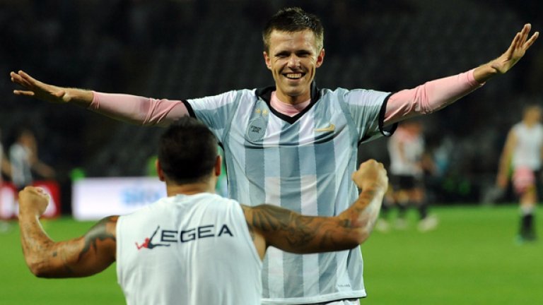 Ляв уинг бек: Йосип Иличич
Купен от Марибор срещу 2,3 млн., Иличич изигра над 100 мача за Палермо, а през 2013-а бе продаден във Фиорентина. След 138 двубоя и 37 гола с „виолетовите”, през лятото на 2017-а бе продаден на Аталанта, където този сезон стартира ударно с два гола и две асистенции в 10 кръга.