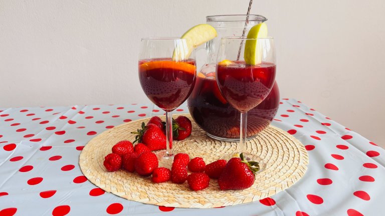 Историята на любимата винена напитка на лятото