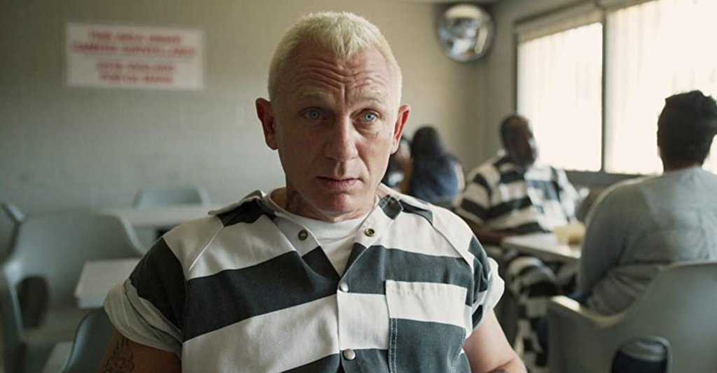 Logan Lucky
Това може би е една от най-добрите и със сигурност най-забавната роля на Крейг. Той играе Джо Банг, затворник и експерт бомбаджия, който е вербуван от семейство Лоугън, за да им помогне да извършат един абсурден обир.